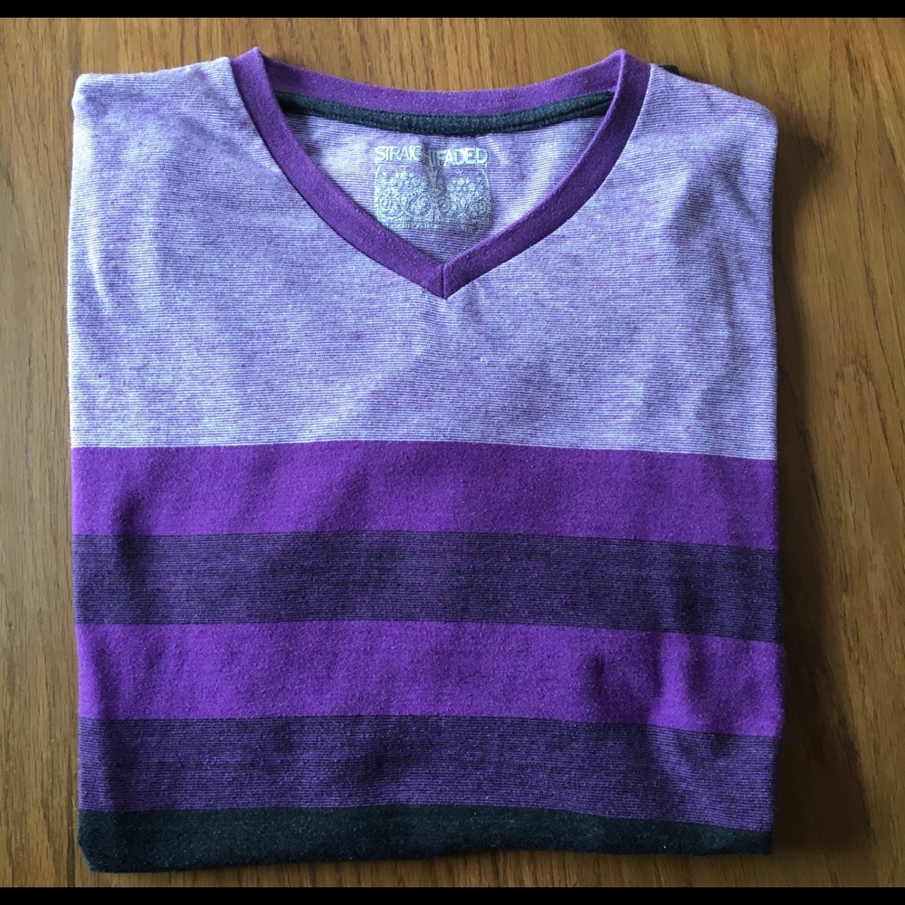 Straightfaded V-Neck Large T-Shirt